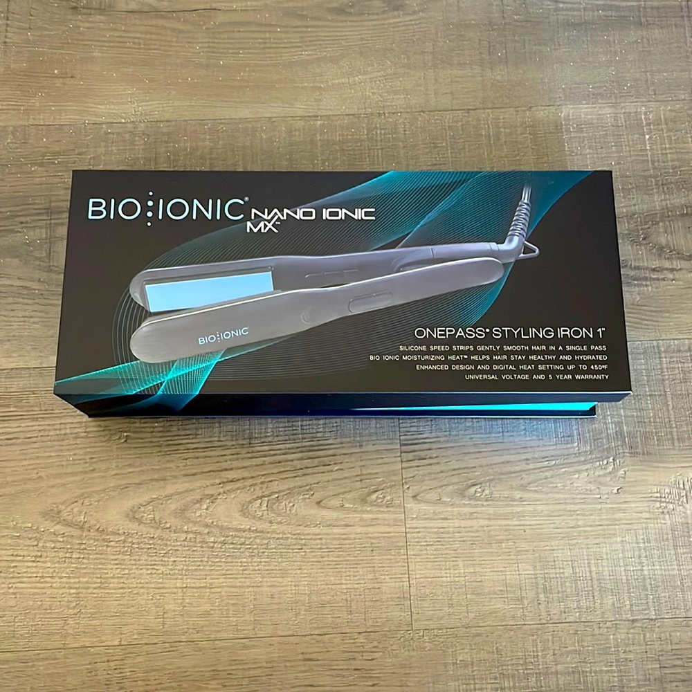 Bioionic One Pass Hair Straightener 1” New in box